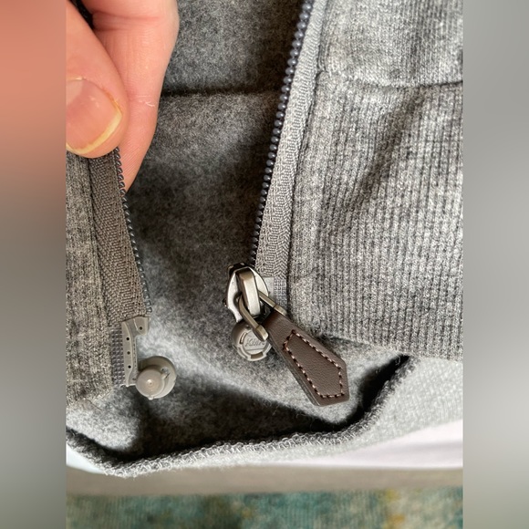 NWT DISNEY FROZEN THE HIT BROADWAY MUSICAL EMBROIDERED FUR RIMMED HOODIE SZ XS - Picture 7 of 14